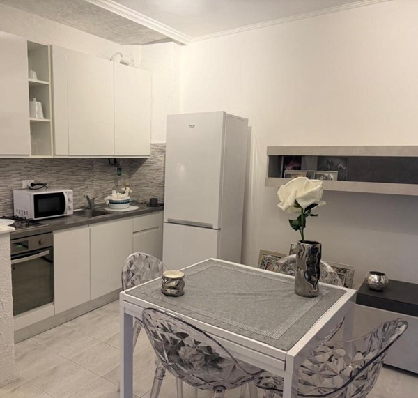 casa indipendente in vendita a Luni