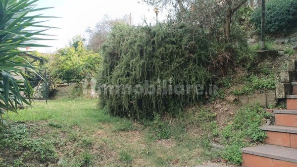 casa indipendente in vendita a Luni in zona Casano