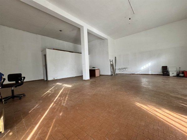 appartamento in vendita a Luni in zona Isola