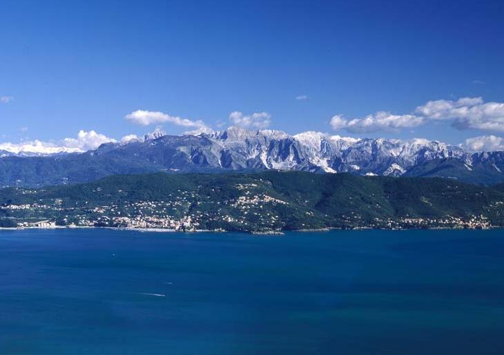 appartamento in vendita a Luni