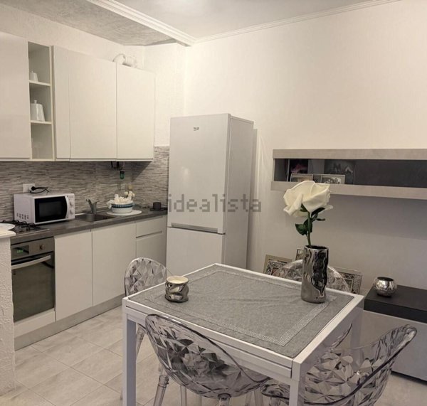 casa indipendente in vendita a Luni