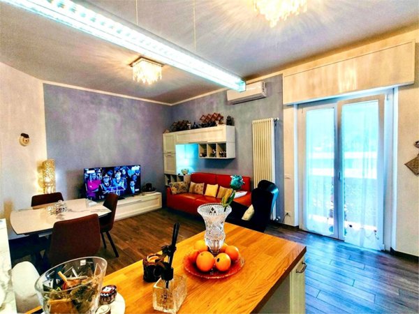 appartamento in vendita a Luni in zona Dogana