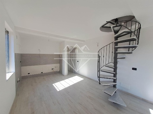 casa indipendente in vendita a Luni in zona Dogana