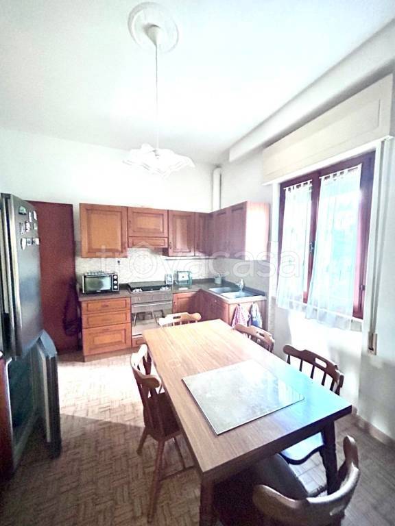 casa indipendente in vendita a Luni in zona Casano