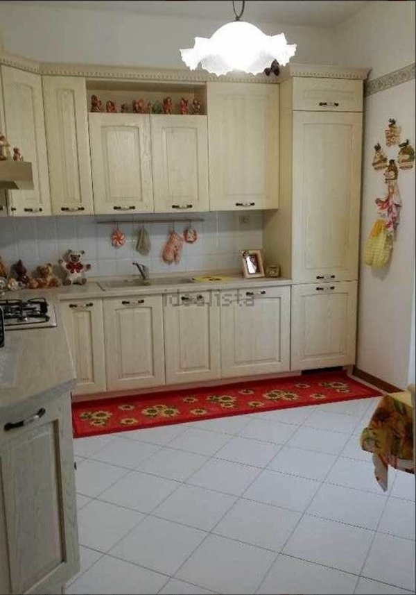 casa indipendente in vendita a Luni