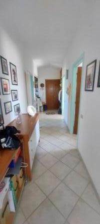 appartamento in vendita a Luni in zona Isola