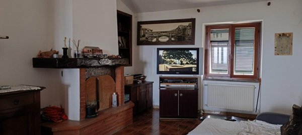 appartamento in vendita a Luni in zona Nicola