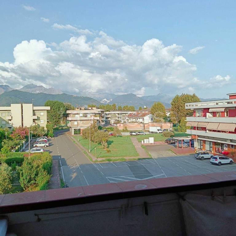 appartamento in vendita a Luni