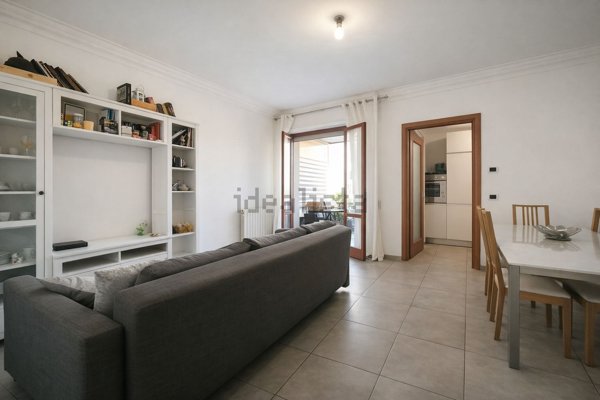 appartamento in vendita a Luni