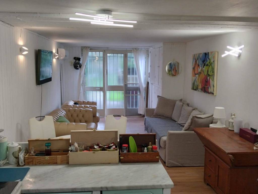 appartamento in vendita a Luni in zona Casano