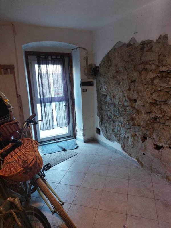 casa indipendente in vendita a Luni in zona Casano