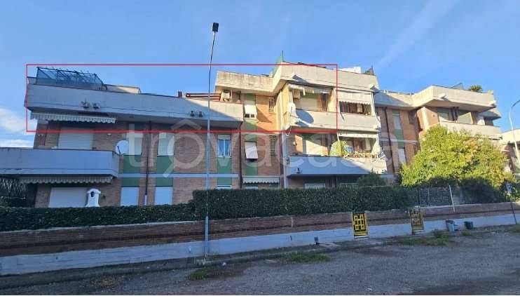 appartamento in vendita a Luni