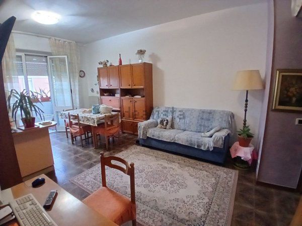 appartamento in vendita a Luni