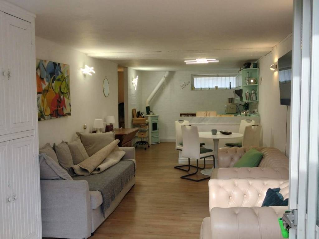 appartamento in vendita a Luni in zona Dogana