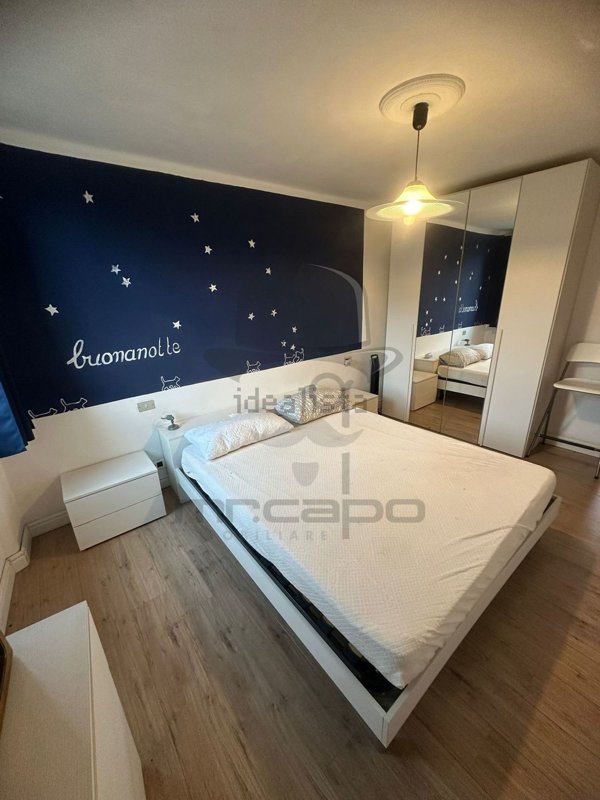 casa indipendente in vendita a Luni