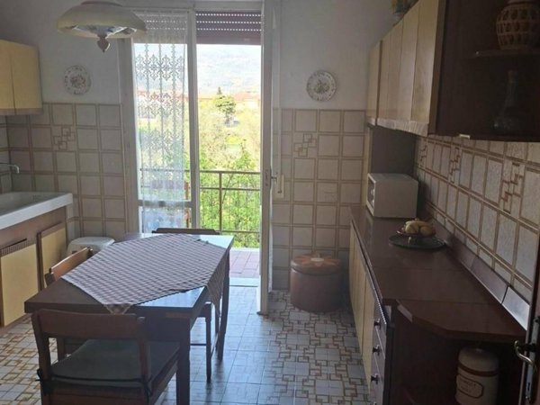 appartamento in vendita a Luni in zona Nicola