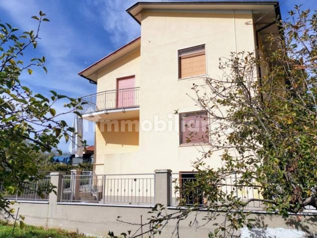 casa indipendente in vendita a Luni in zona Isola