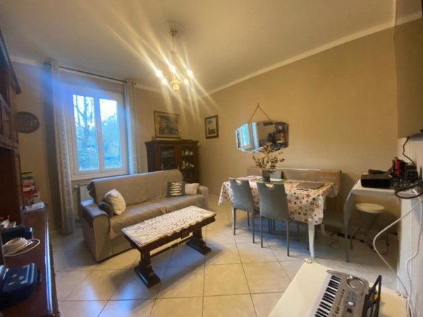 casa indipendente in vendita a Luni in zona Casano