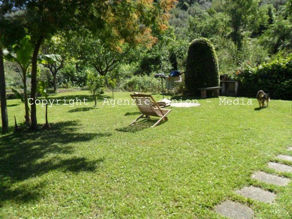 appartamento in vendita a Luni in zona Casano