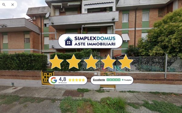 appartamento in vendita a Luni