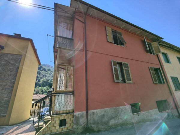 appartamento in vendita a Luni in zona Casano