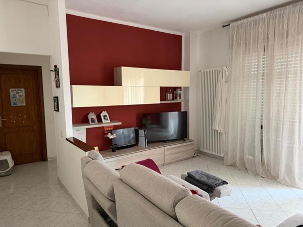 appartamento in vendita a Luni in zona Dogana