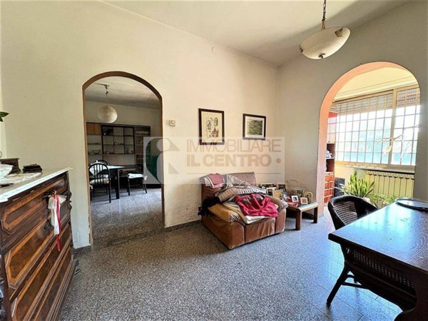 casa indipendente in vendita a Luni in zona Casano