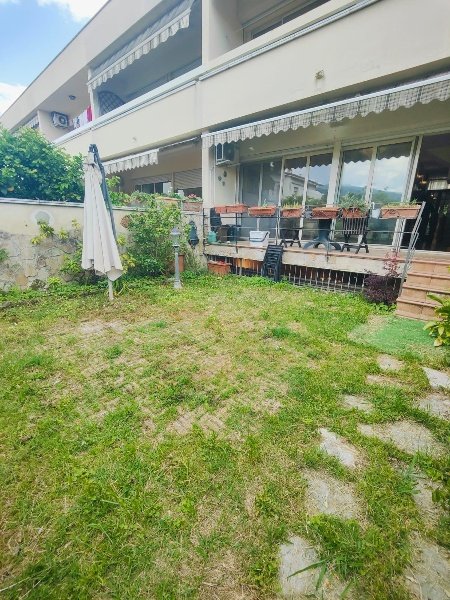 casa indipendente in vendita a Luni in zona Casano