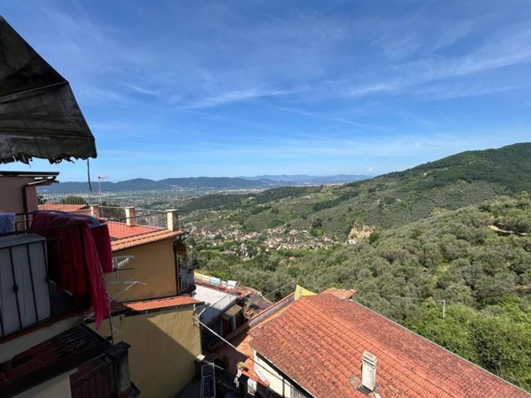 appartamento in vendita a Luni in zona Casano