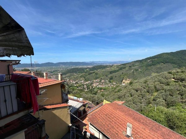 appartamento in vendita a Luni in zona Casano