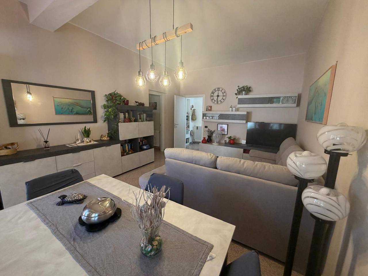 casa indipendente in vendita a Luni in zona Casano
