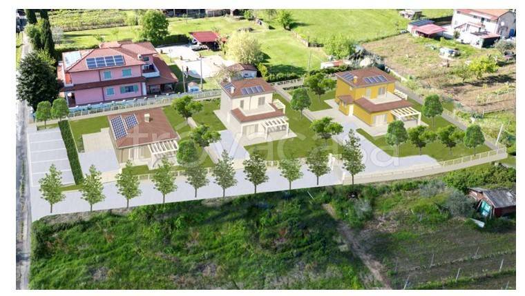 casa indipendente in vendita a Luni in zona Isola