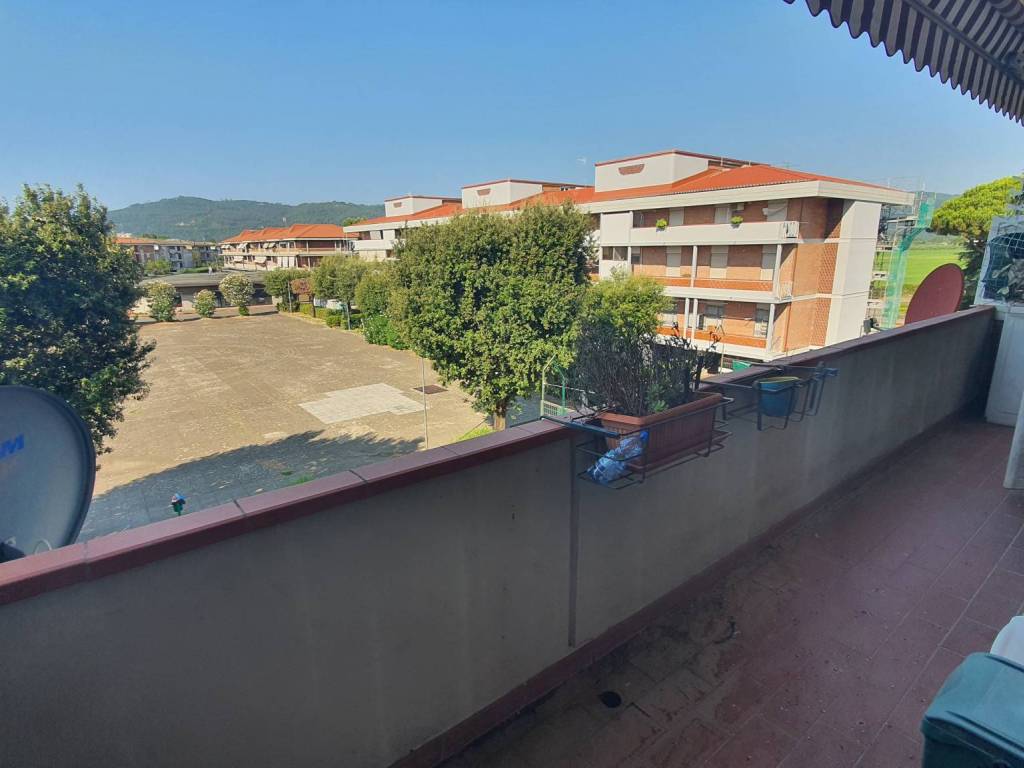 appartamento in vendita a Luni