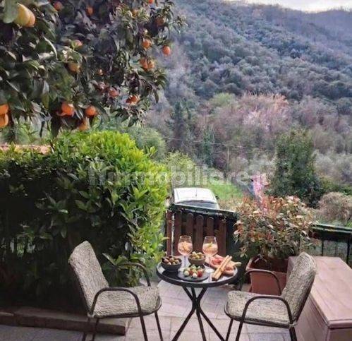 casa indipendente in vendita a Luni in zona Casano