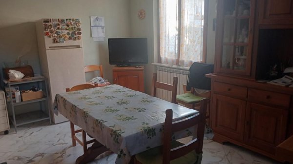 casa indipendente in vendita a Luni in zona Luni