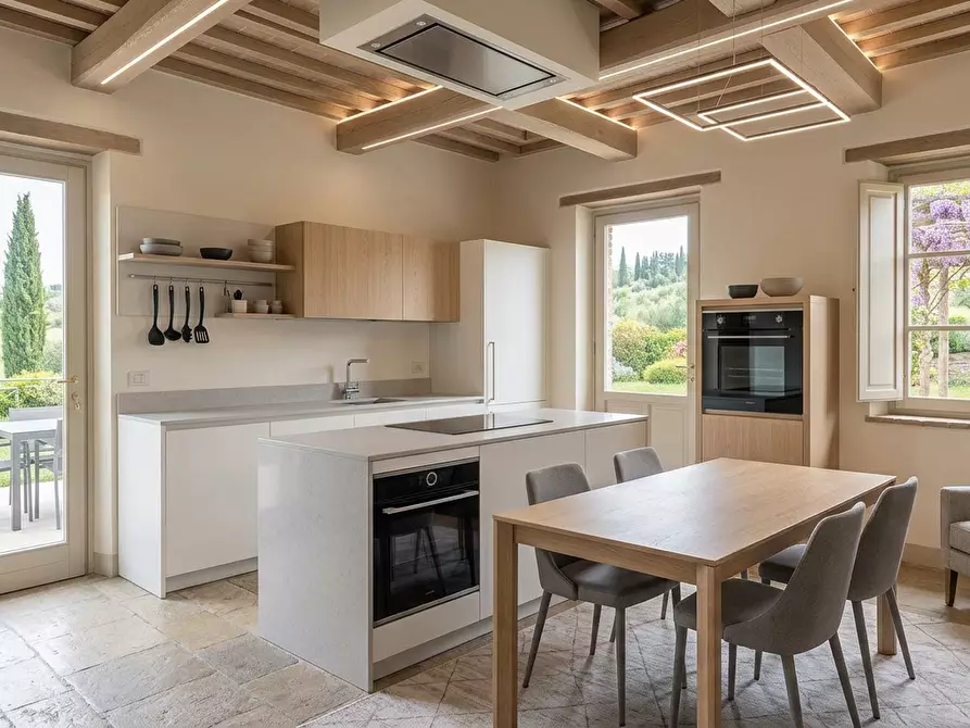 casa indipendente in vendita a Luni in zona Isola