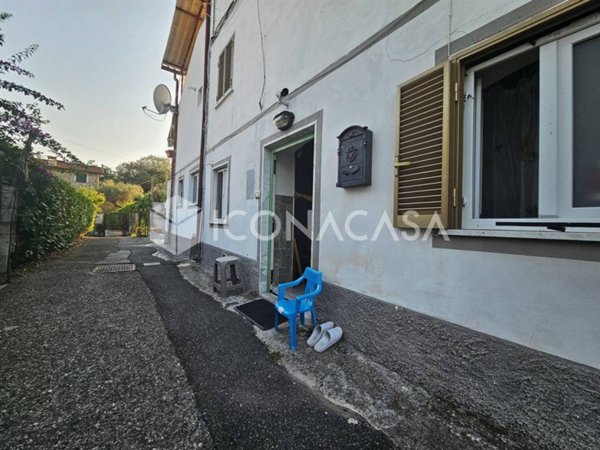 appartamento in vendita a Luni in zona Casano