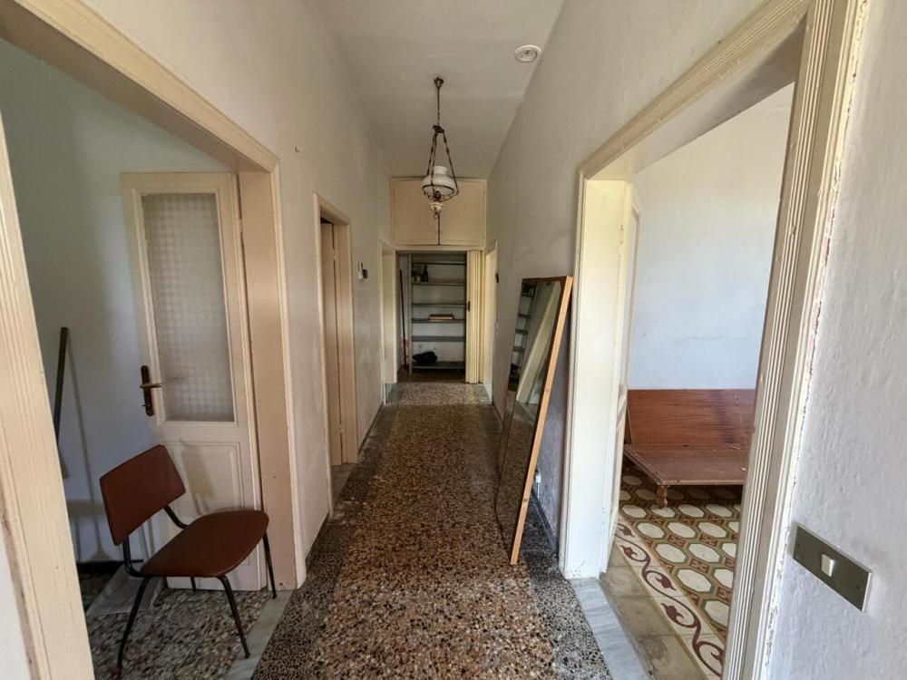 casa indipendente in vendita a Luni in zona Isola