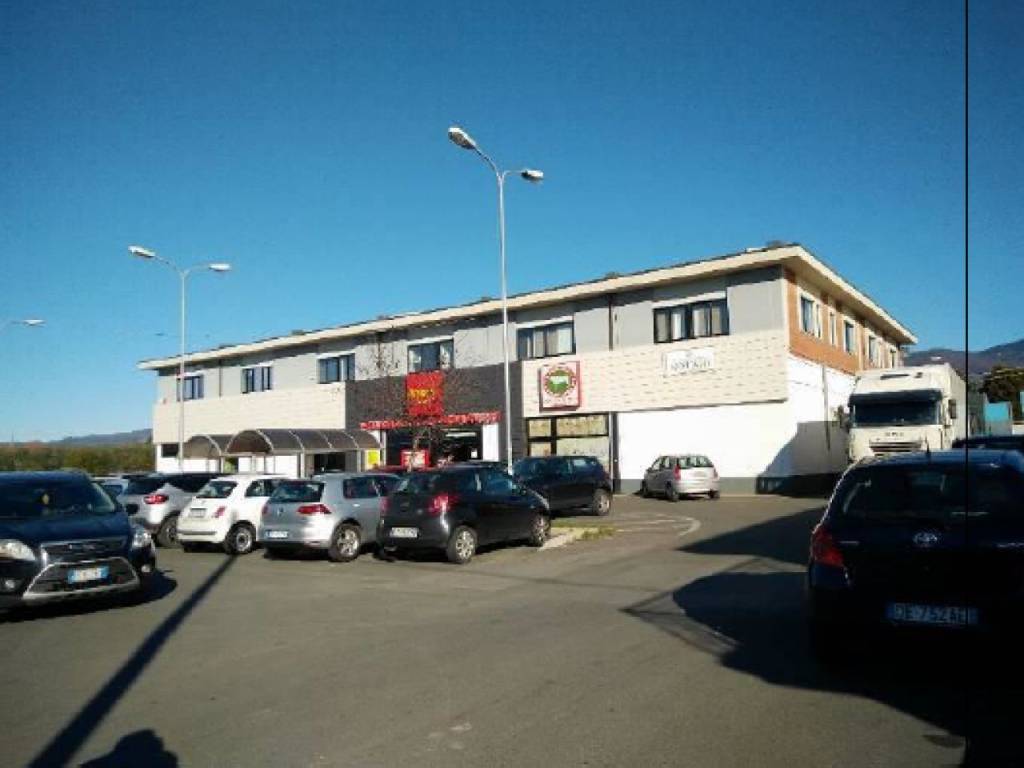 appartamento in vendita a Luni in zona Isola
