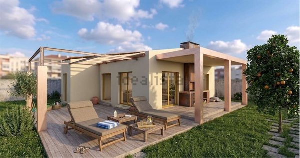 casa indipendente in vendita a Luni in zona Nicola
