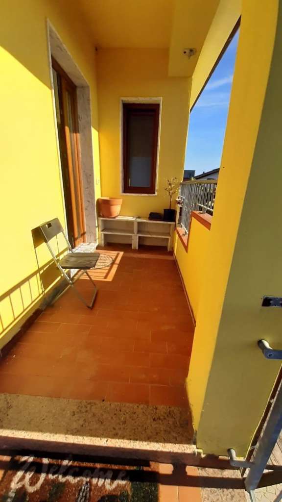 casa semindipendente in vendita a Luni in zona Isola