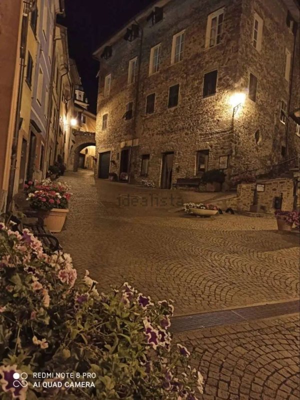 casa indipendente in vendita a Pignone