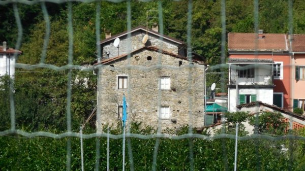casa indipendente in vendita a Pignone