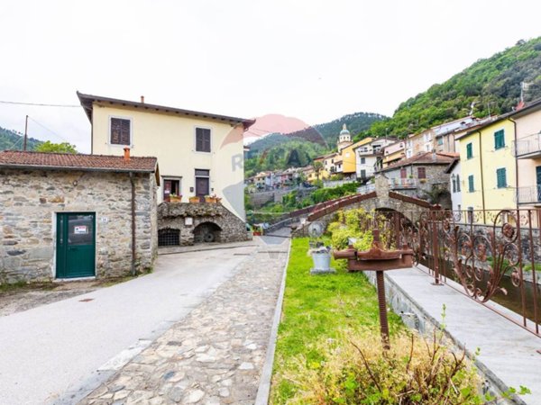 appartamento in vendita a Pignone in zona Casale