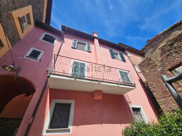 casa indipendente in vendita a Pignone
