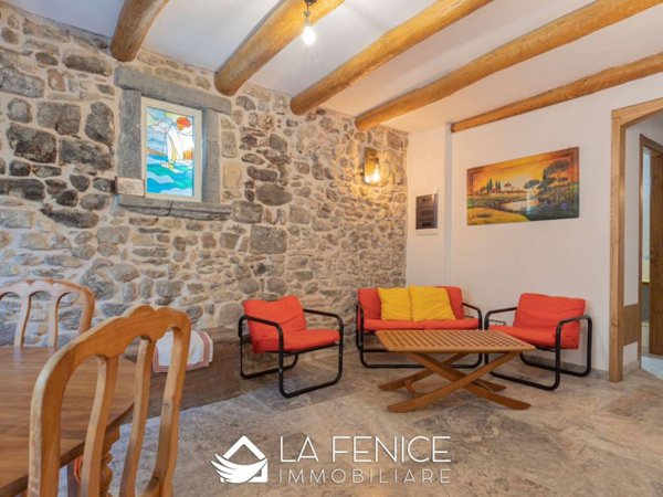 casa indipendente in vendita a Pignone