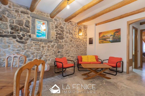 casa indipendente in vendita a Pignone
