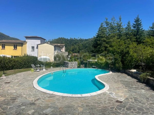 casa indipendente in vendita a Pignone in zona Casale