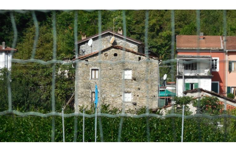 casa indipendente in vendita a Pignone