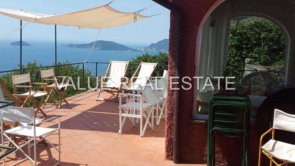 casa indipendente in vendita a Pignone in zona Casale
